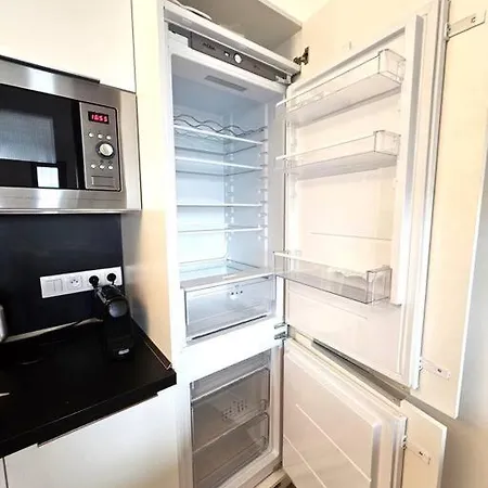 Luxurious Near The Center - Entire Unit * Prag