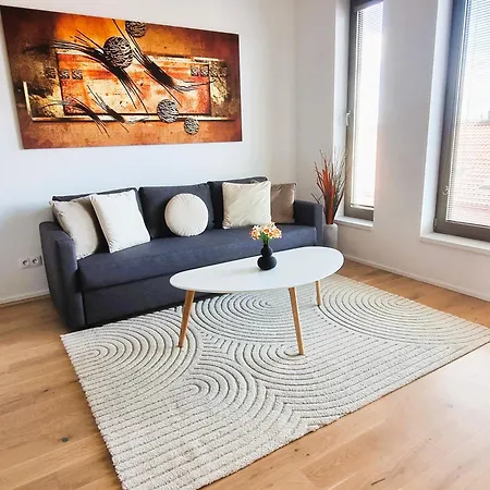Luxurious Near The Center - Entire Unit * Prag